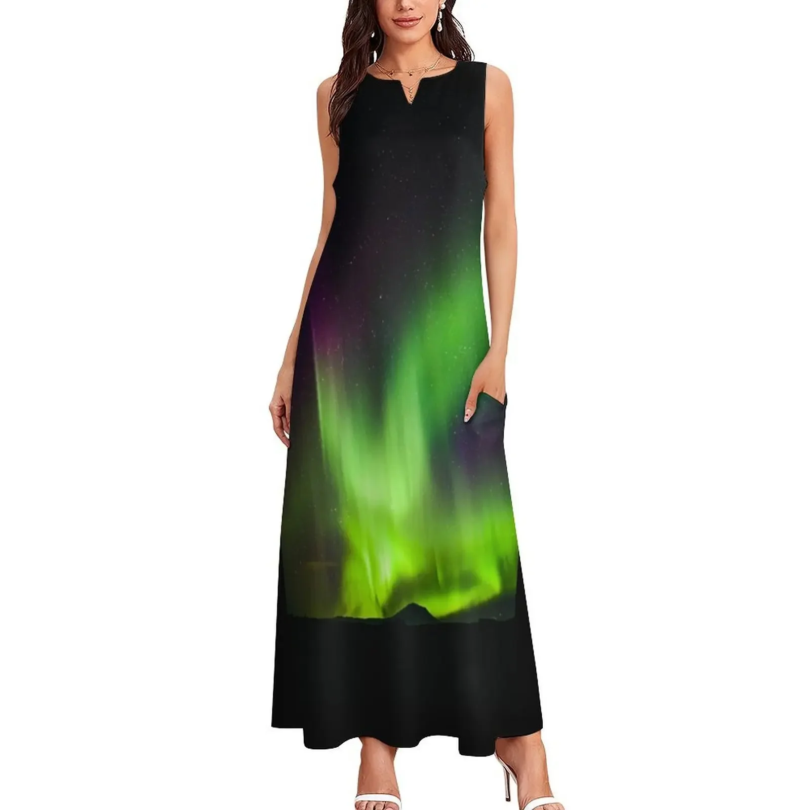 Northern Lights, Purple and Gr - Winter Clothing Alaska ulasan dan harga